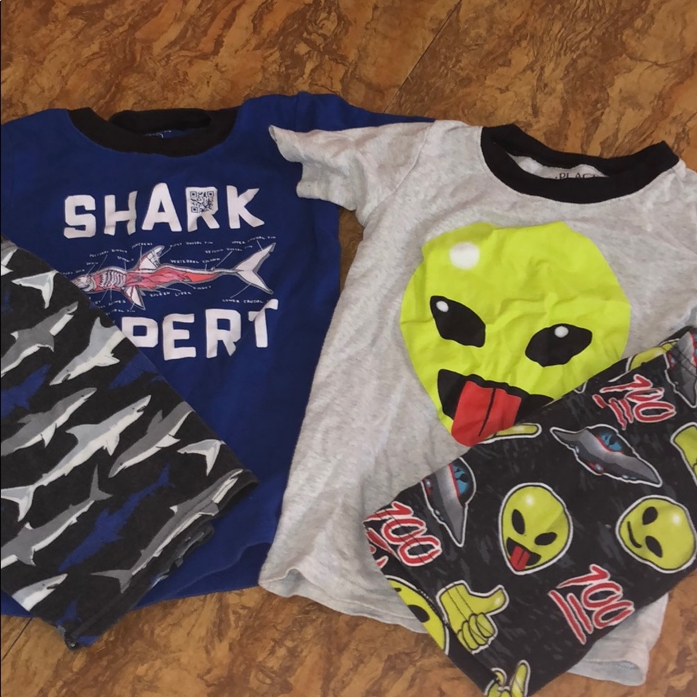 Children’s place matching pajama sets size 6